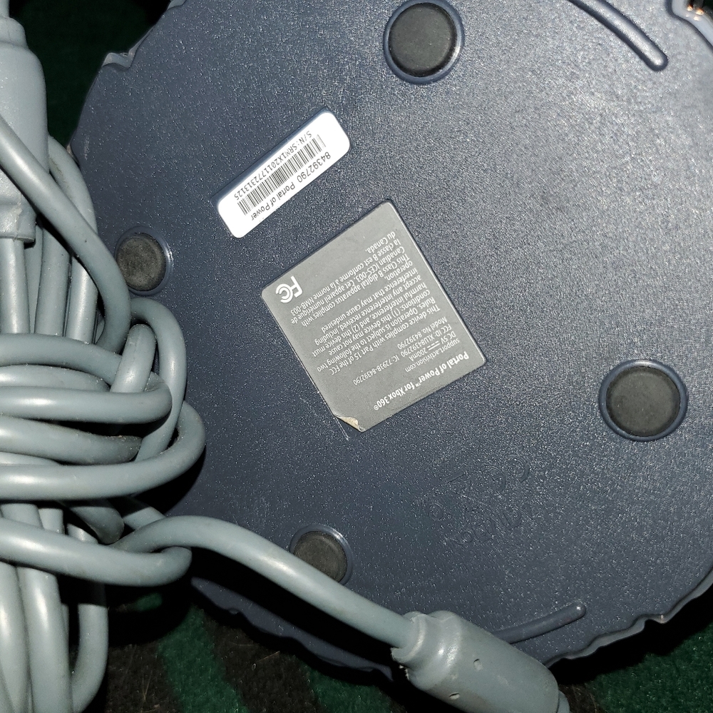 Xbox - Picture 2 of 2